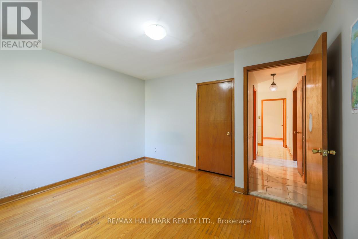 767 Midland Avenue, Toronto, Ontario  M1K 4E5 - Photo 11 - E12506874