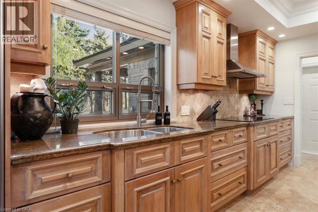 90 Ridge Road, Grimsby, Ontario  L3M 4W7 - Photo 15 - 40780351