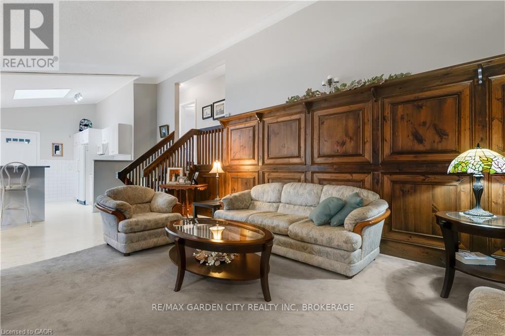 14 Marilyn Street, Grimsby, Ontario  L3M 1V2 - Photo 4 - X12507010