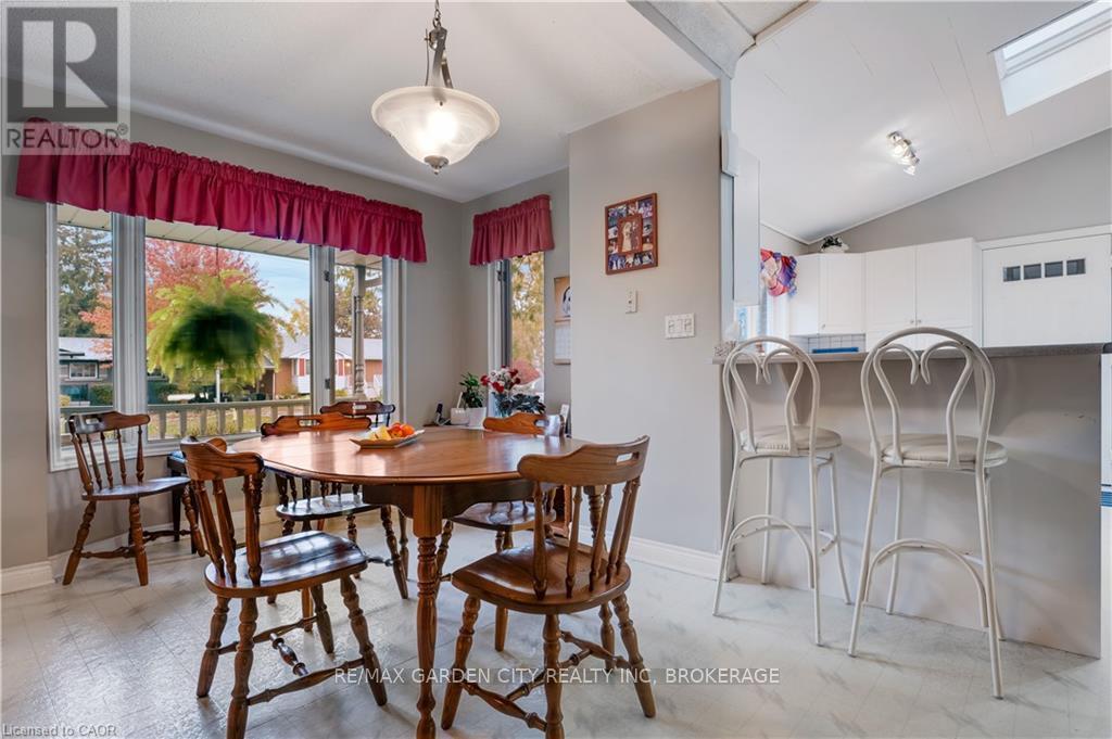 14 Marilyn Street, Grimsby, Ontario  L3M 1V2 - Photo 7 - X12507010