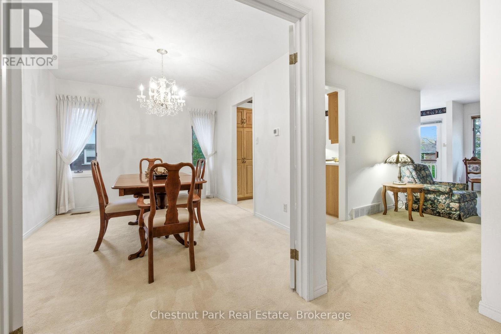 203 5th Avenue W, Owen Sound, Ontario N4K 6G2 - Photo 10 - X12507116