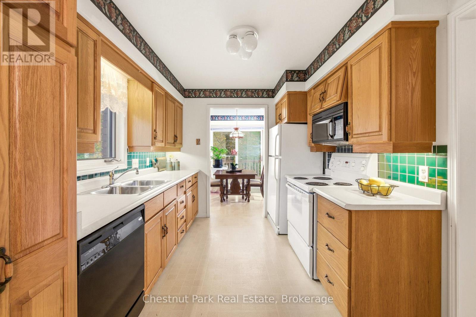 203 5th Avenue W, Owen Sound, Ontario N4K 6G2 - Photo 13 - X12507116