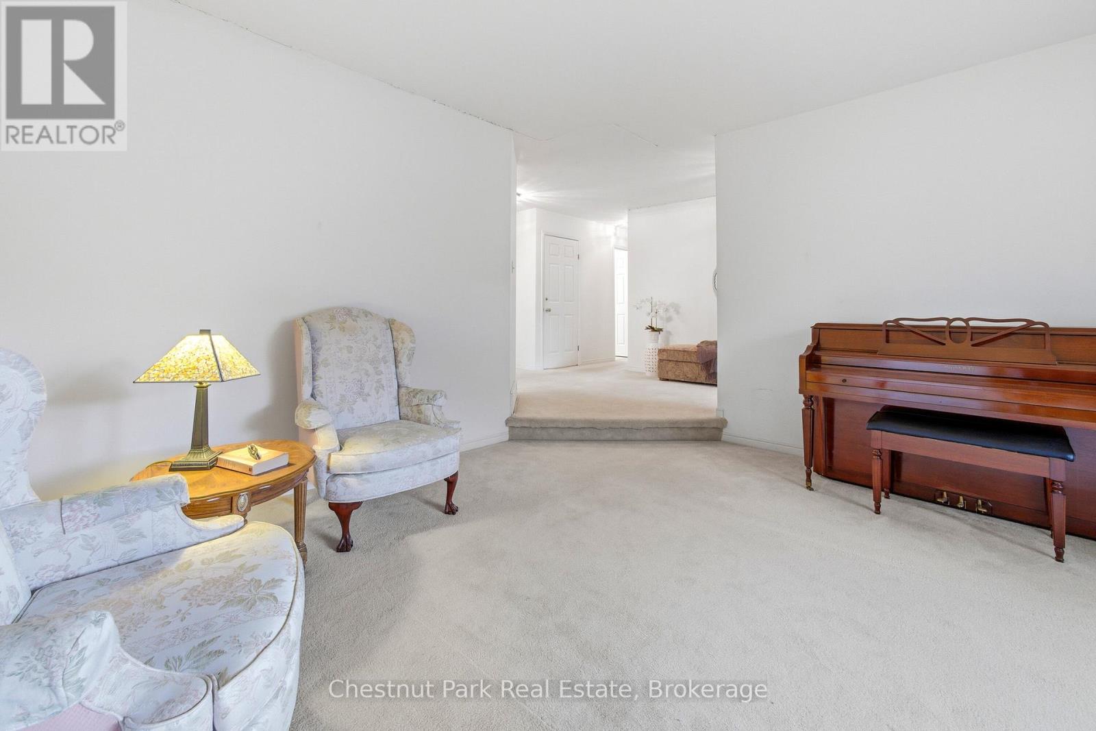 203 5th Avenue W, Owen Sound, Ontario N4K 6G2 - Photo 8 - X12507116