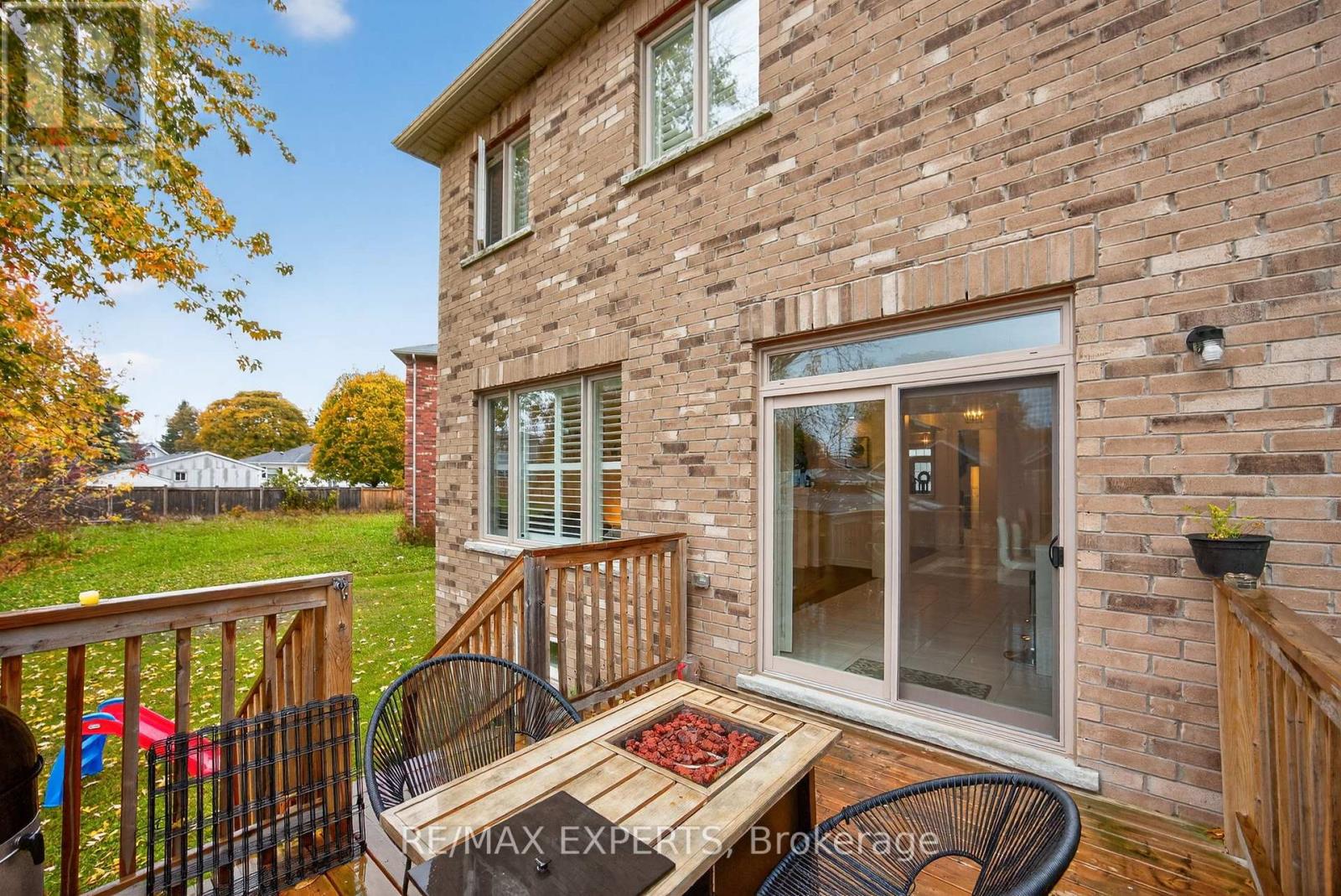 66 Robb Thompson Road, East Gwillimbury (Mt Albert), Ontario L0G 1M0 - Photo 20 - N12506672