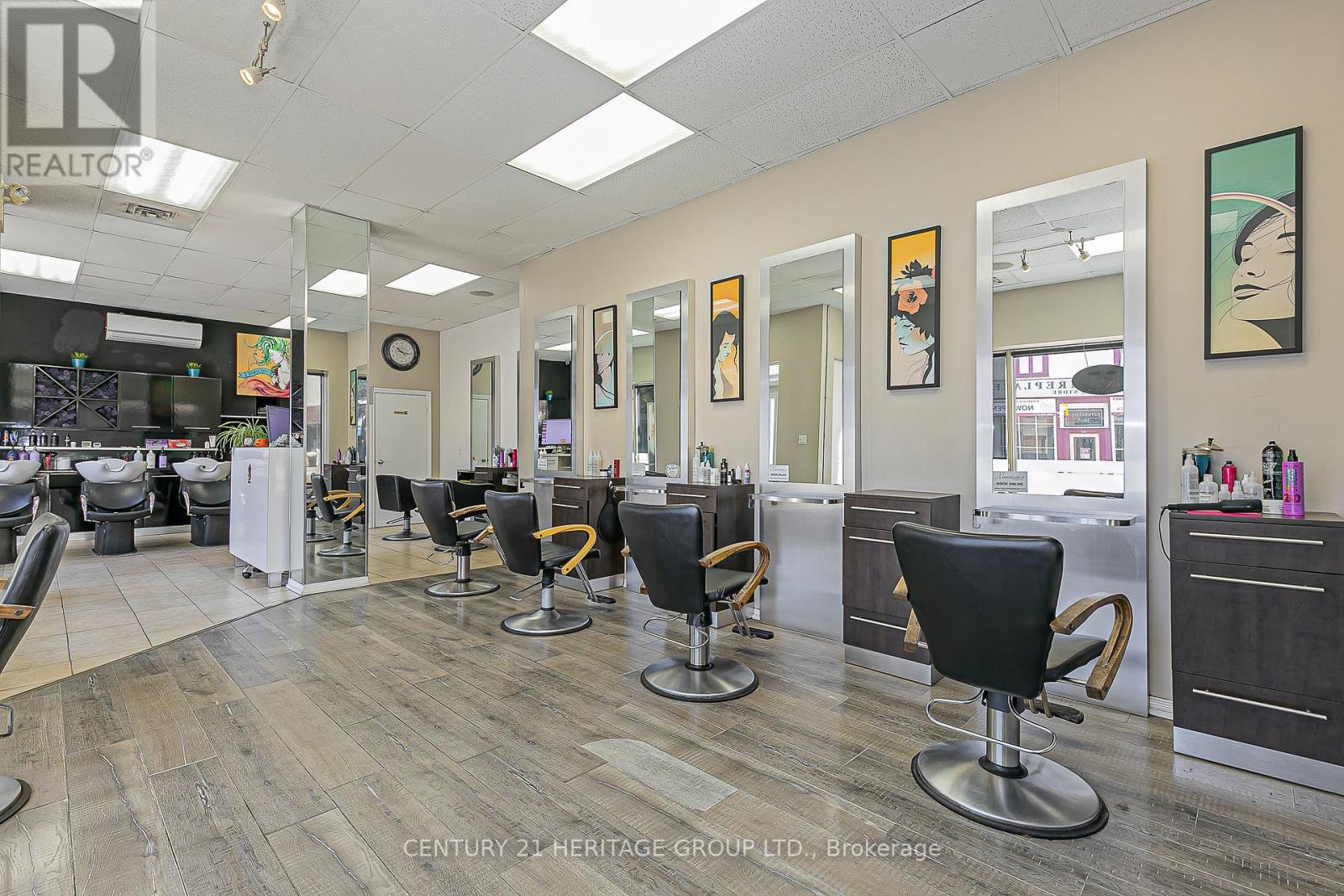 90 Main Street S, Newmarket, Ontario  L3Y 3Y7 - Photo 13 - N12506702