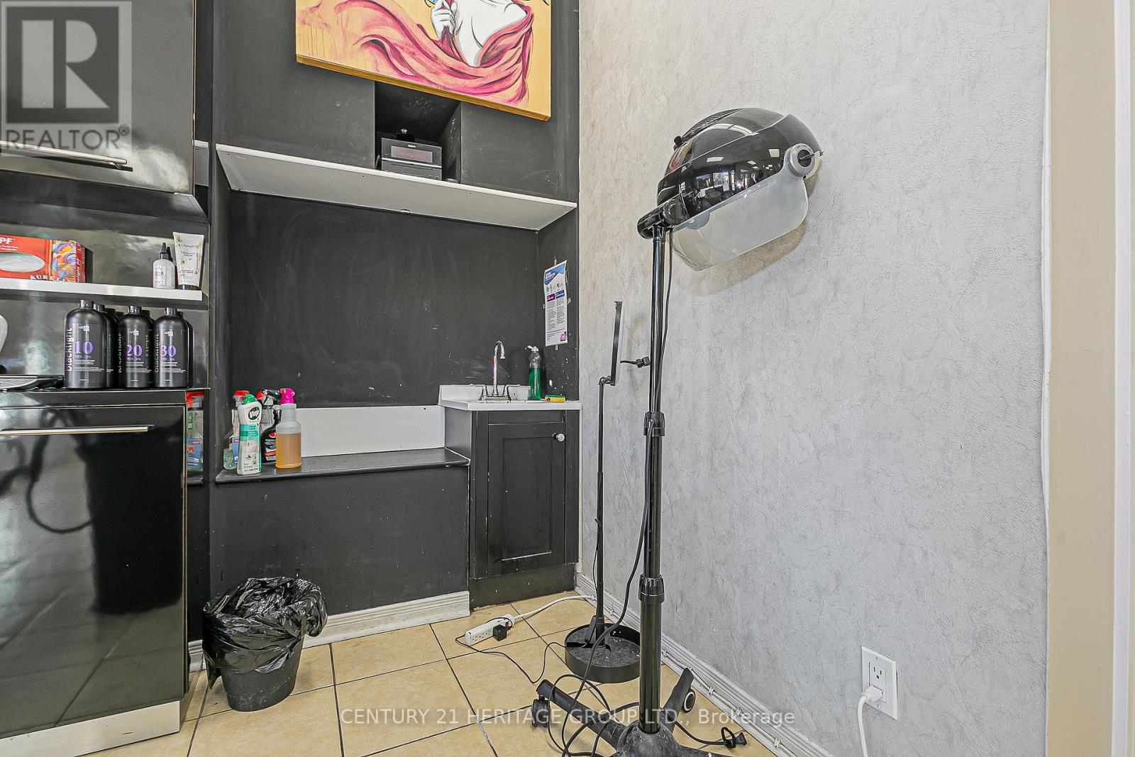 90 Main Street S, Newmarket, Ontario  L3Y 3Y7 - Photo 18 - N12506702