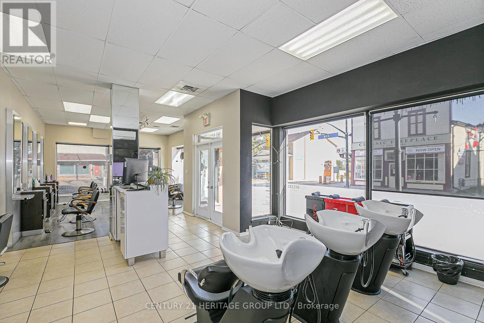 90 Main Street S, Newmarket, Ontario  L3Y 3Y7 - Photo 19 - N12506702