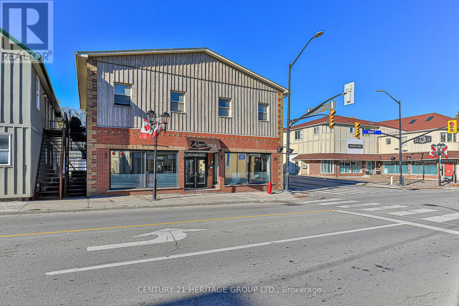 90 Main Street S, Newmarket, Ontario  L3Y 3Y7 - Photo 2 - N12506702