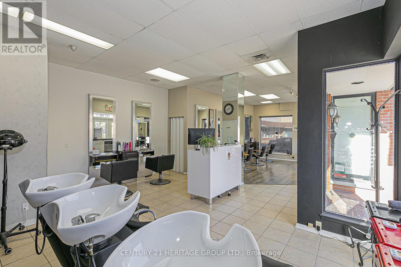 90 Main Street S, Newmarket, Ontario  L3Y 3Y7 - Photo 20 - N12506702