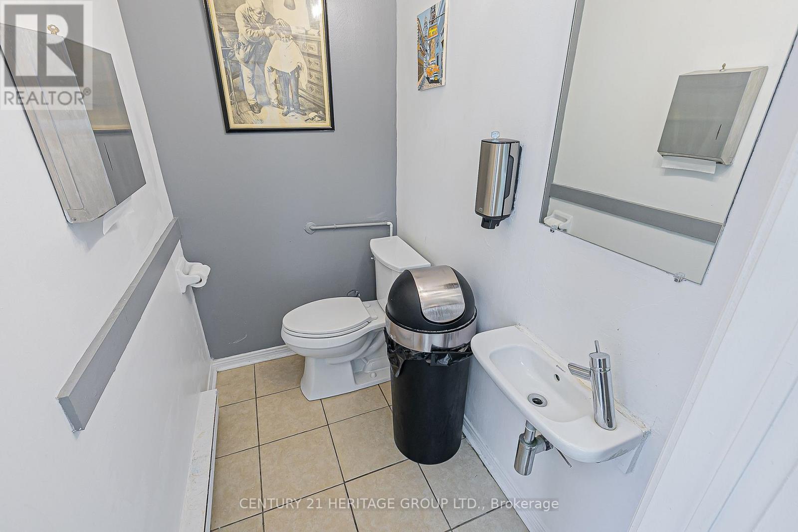 90 Main Street S, Newmarket, Ontario  L3Y 3Y7 - Photo 24 - N12506702