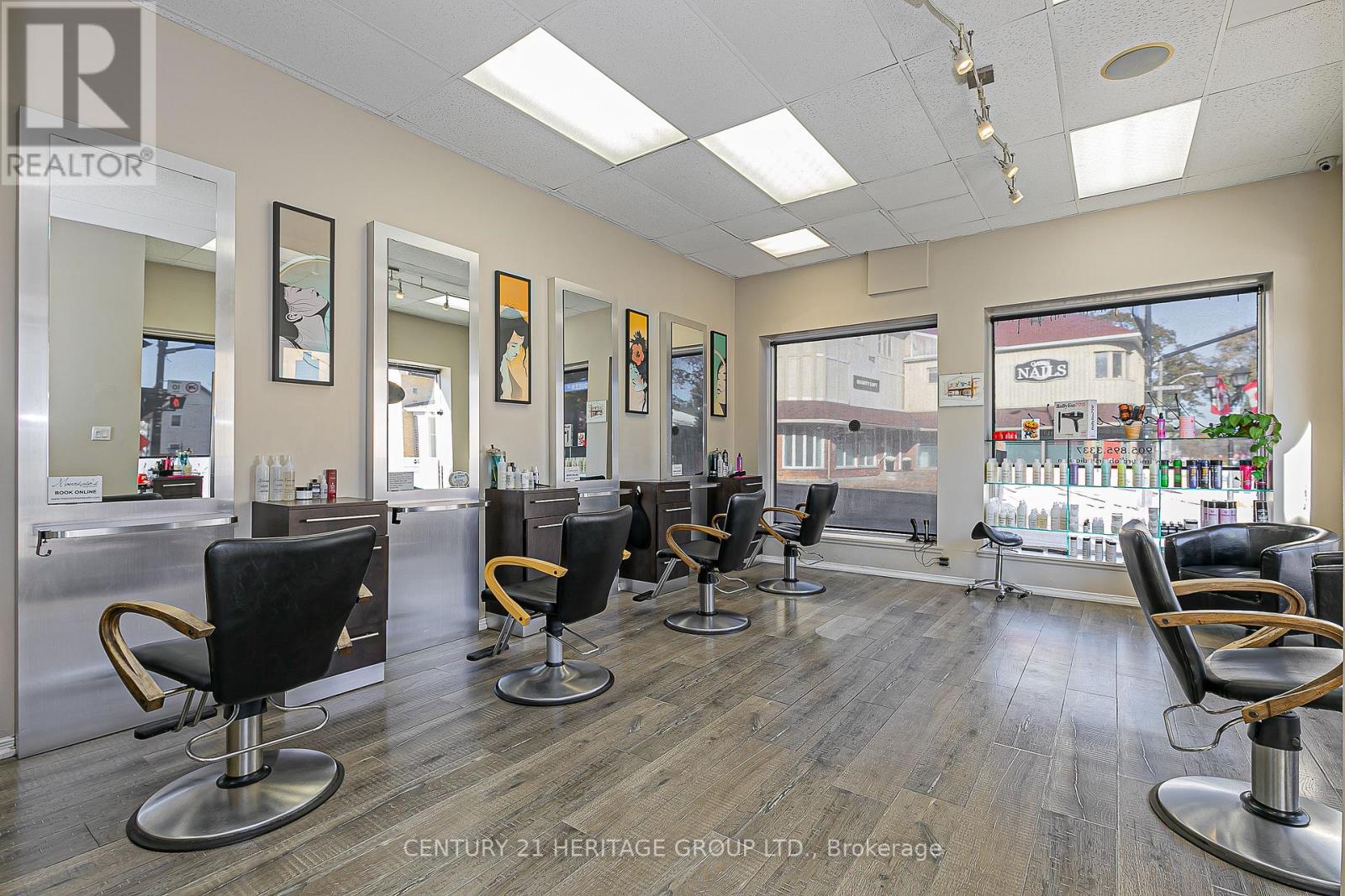 90 Main Street S, Newmarket, Ontario  L3Y 3Y7 - Photo 9 - N12506702