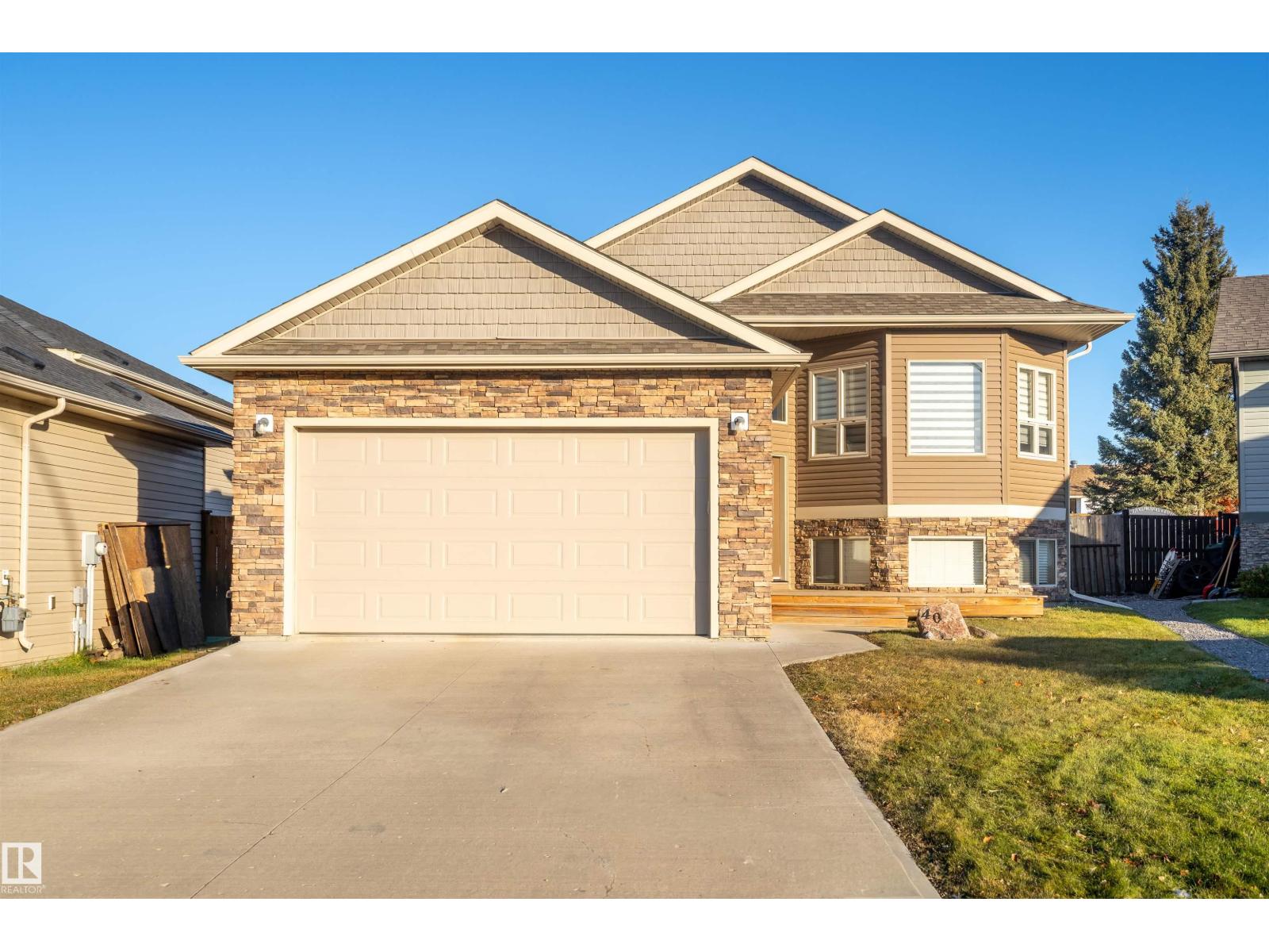 40 Falcon Rd, Cold Lake, Alberta  T9M 0G4 - Photo 1 - E4464638