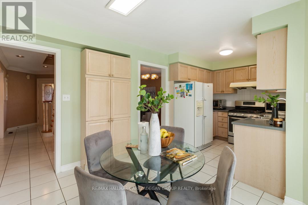 1 Grampian Avenue, Vaughan, Ontario  L6A 2A3 - Photo 14 - N12506792