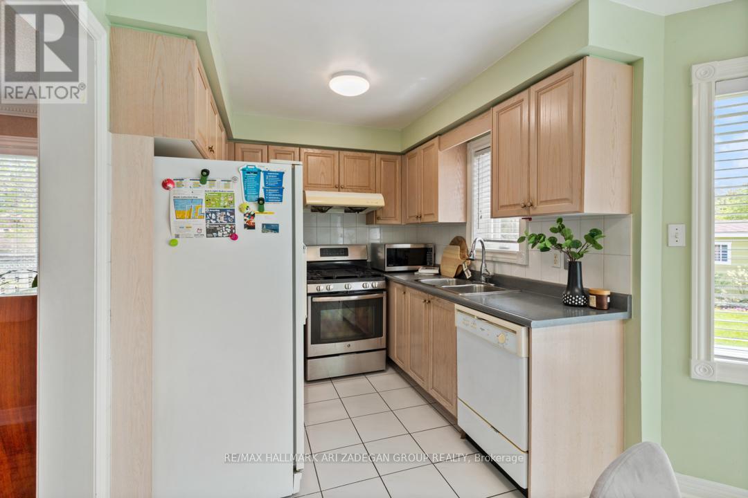 1 Grampian Avenue, Vaughan, Ontario  L6A 2A3 - Photo 15 - N12506792