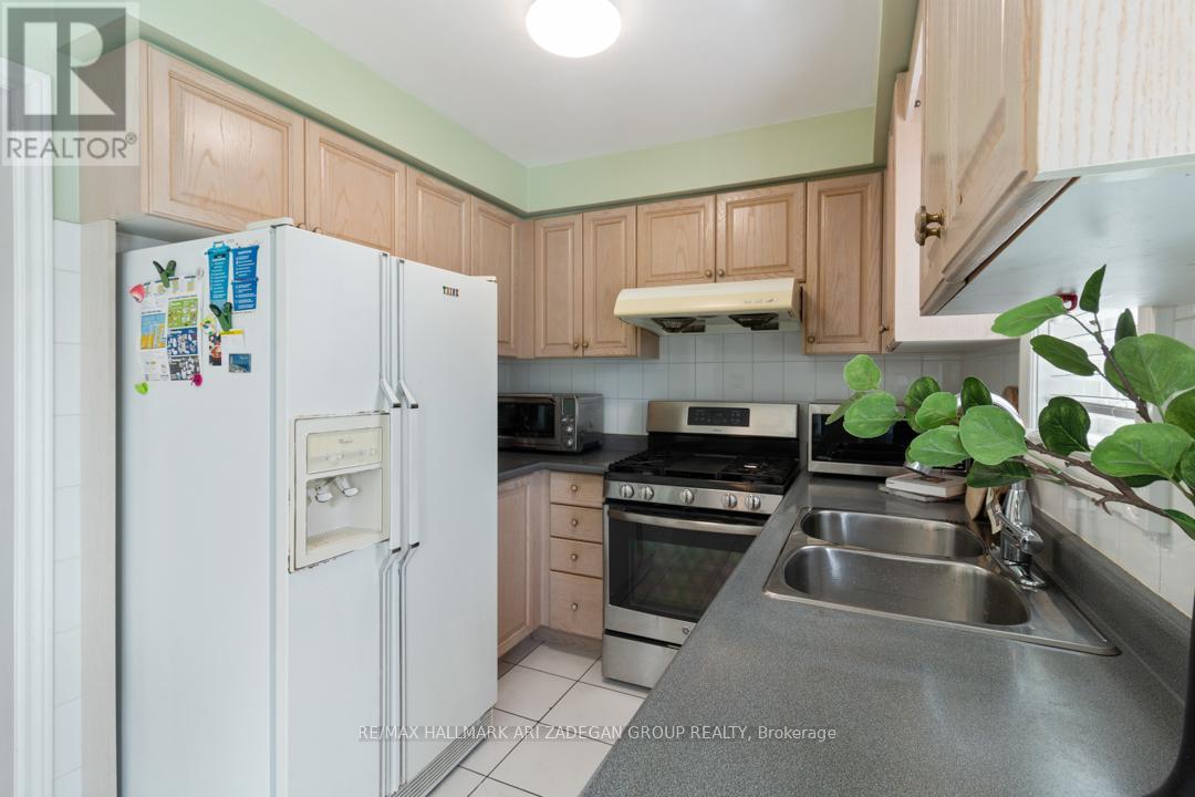 1 Grampian Avenue, Vaughan, Ontario  L6A 2A3 - Photo 16 - N12506792