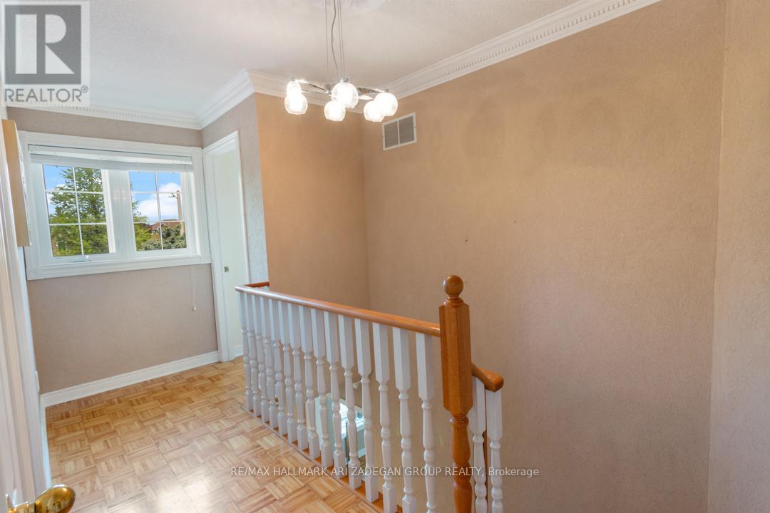 1 Grampian Avenue, Vaughan, Ontario  L6A 2A3 - Photo 19 - N12506792