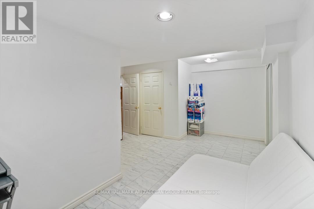 1 Grampian Avenue, Vaughan, Ontario  L6A 2A3 - Photo 34 - N12506792