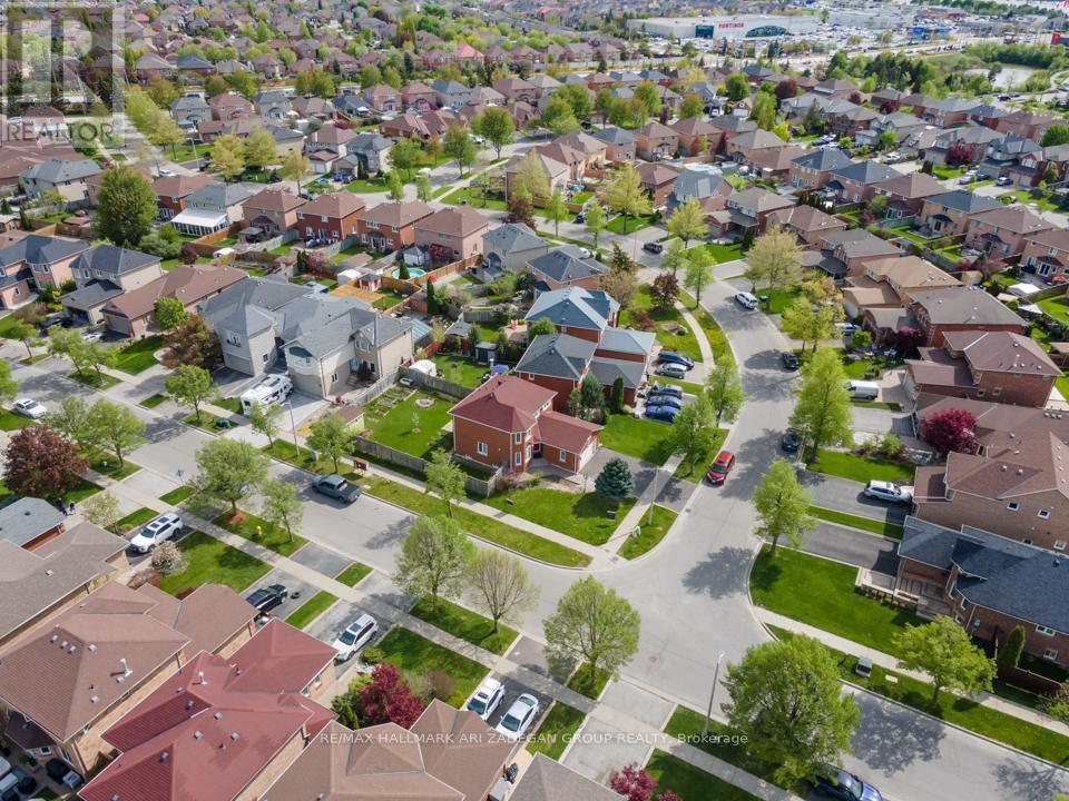 1 Grampian Avenue, Vaughan, Ontario  L6A 2A3 - Photo 36 - N12506792