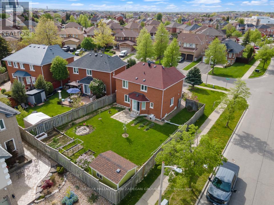 1 Grampian Avenue, Vaughan, Ontario  L6A 2A3 - Photo 43 - N12506792