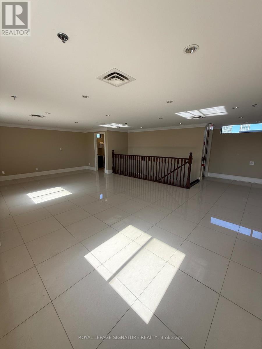 2nd Flr - 7601 Jane Street, Vaughan, Ontario  L4K 1X2 - Photo 7 - N12506808