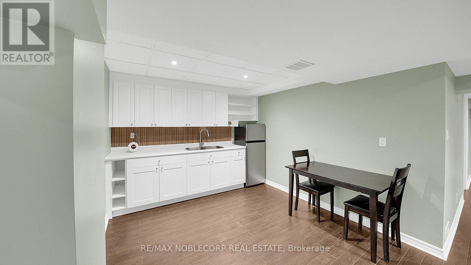 158 Downy Emerald Drive, Bradford West Gwillimbury (Bradford), Ontario  L3Z 0E6 - Photo 32 - N12506818