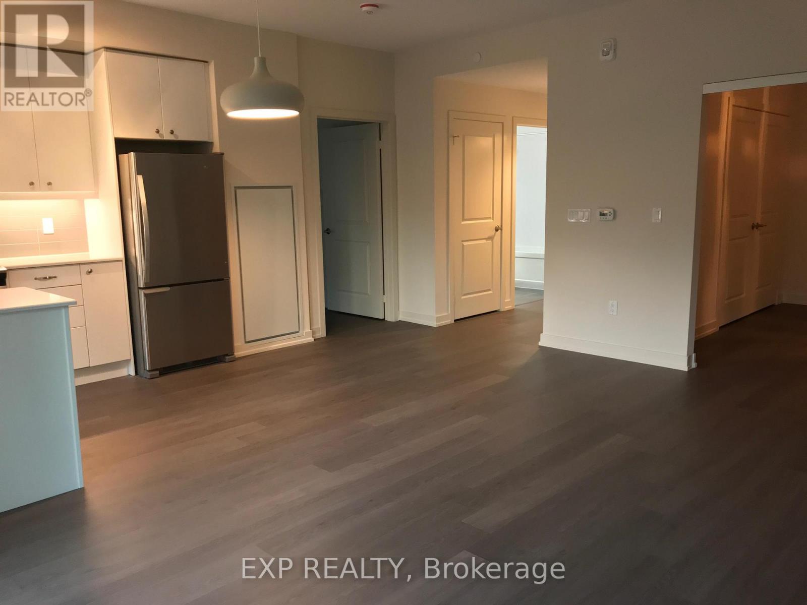 311 - 555 William Graham Drive, Aurora, Ontario  L4G 3L1 - Photo 5 - N12506858