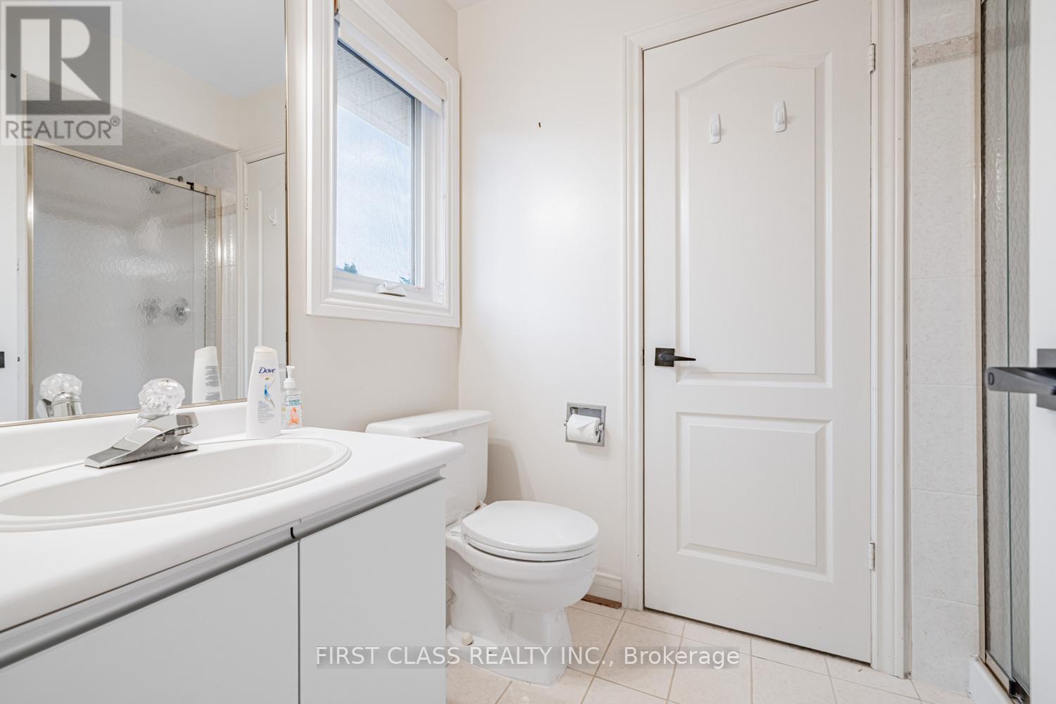 220 Timpson Drive, Aurora, Ontario  L4G 5M7 - Photo 17 - N12506870