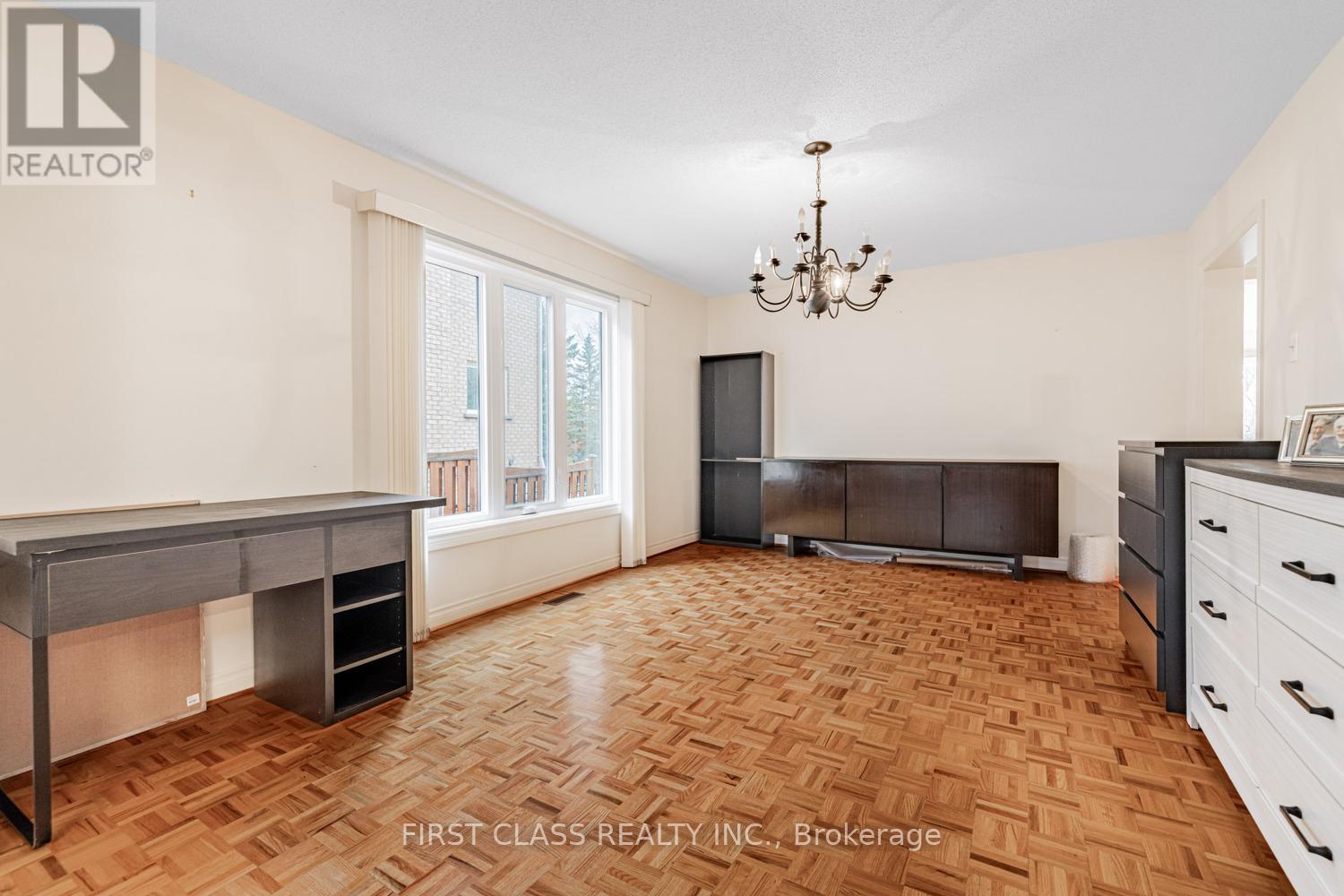 220 Timpson Drive, Aurora, Ontario  L4G 5M7 - Photo 8 - N12506870