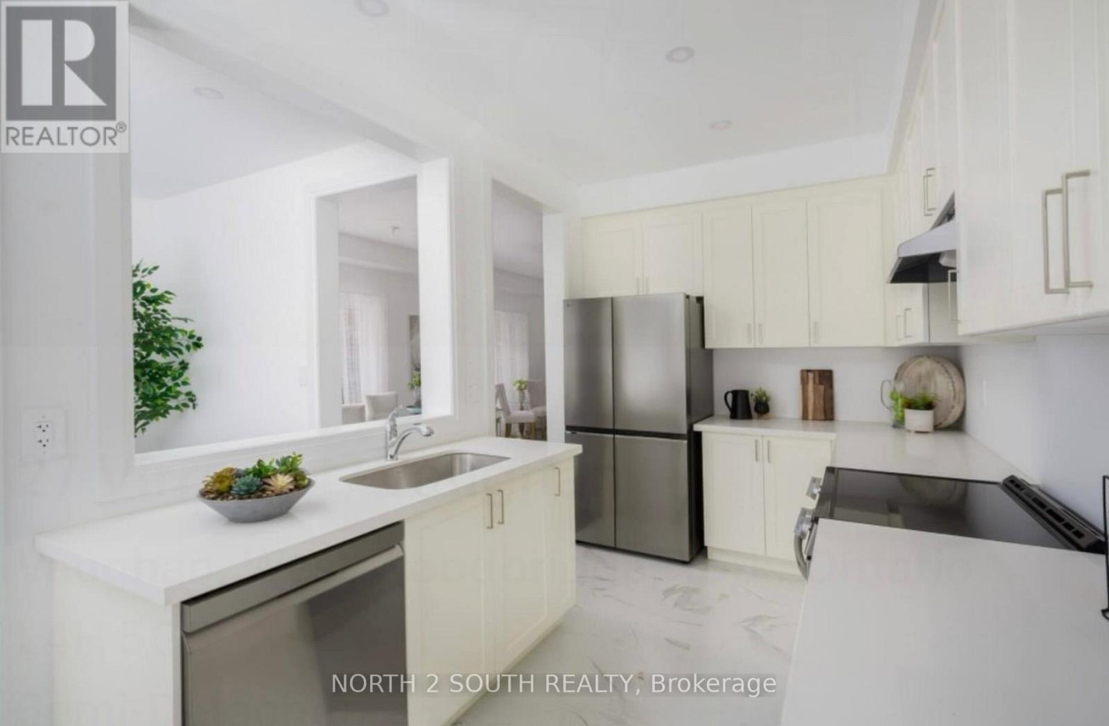 27 Virro Court, Vaughan, Ontario  L4H 5G5 - Photo 12 - N12506876