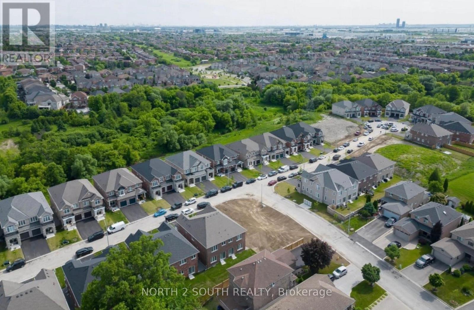 27 Virro Court, Vaughan, Ontario  L4H 5G5 - Photo 39 - N12506876