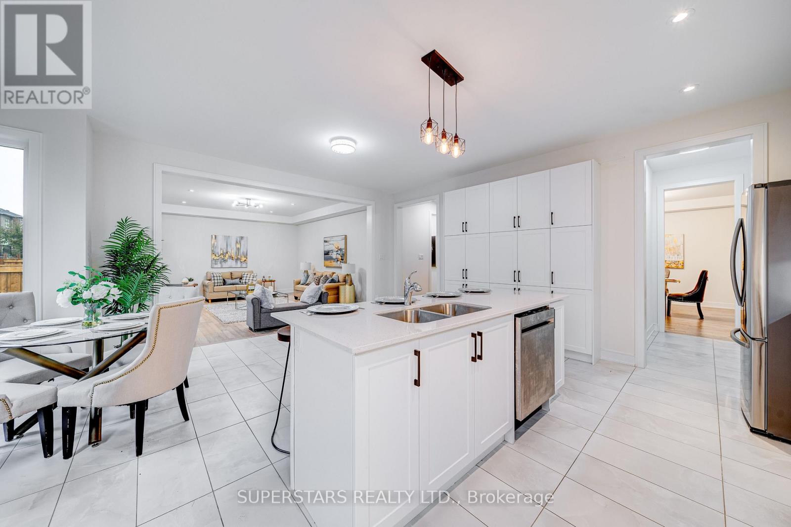 143 Kenneth Rogers Crescent, East Gwillimbury, Ontario  L9N 0S1 - Photo 6 - N12506930