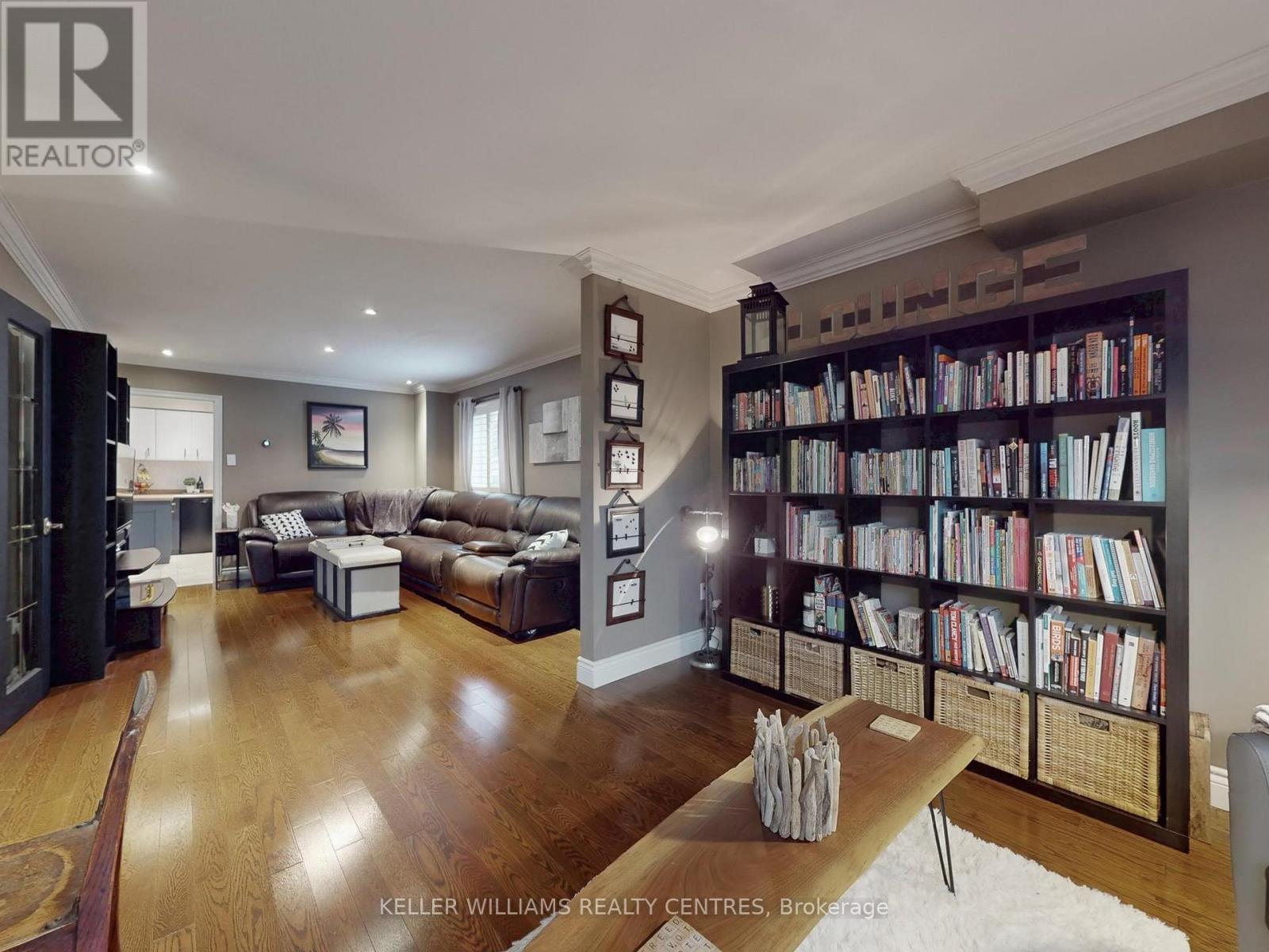 151 Rhodes Circle, Newmarket, Ontario  L3X 1V2 - Photo 8 - N12506958