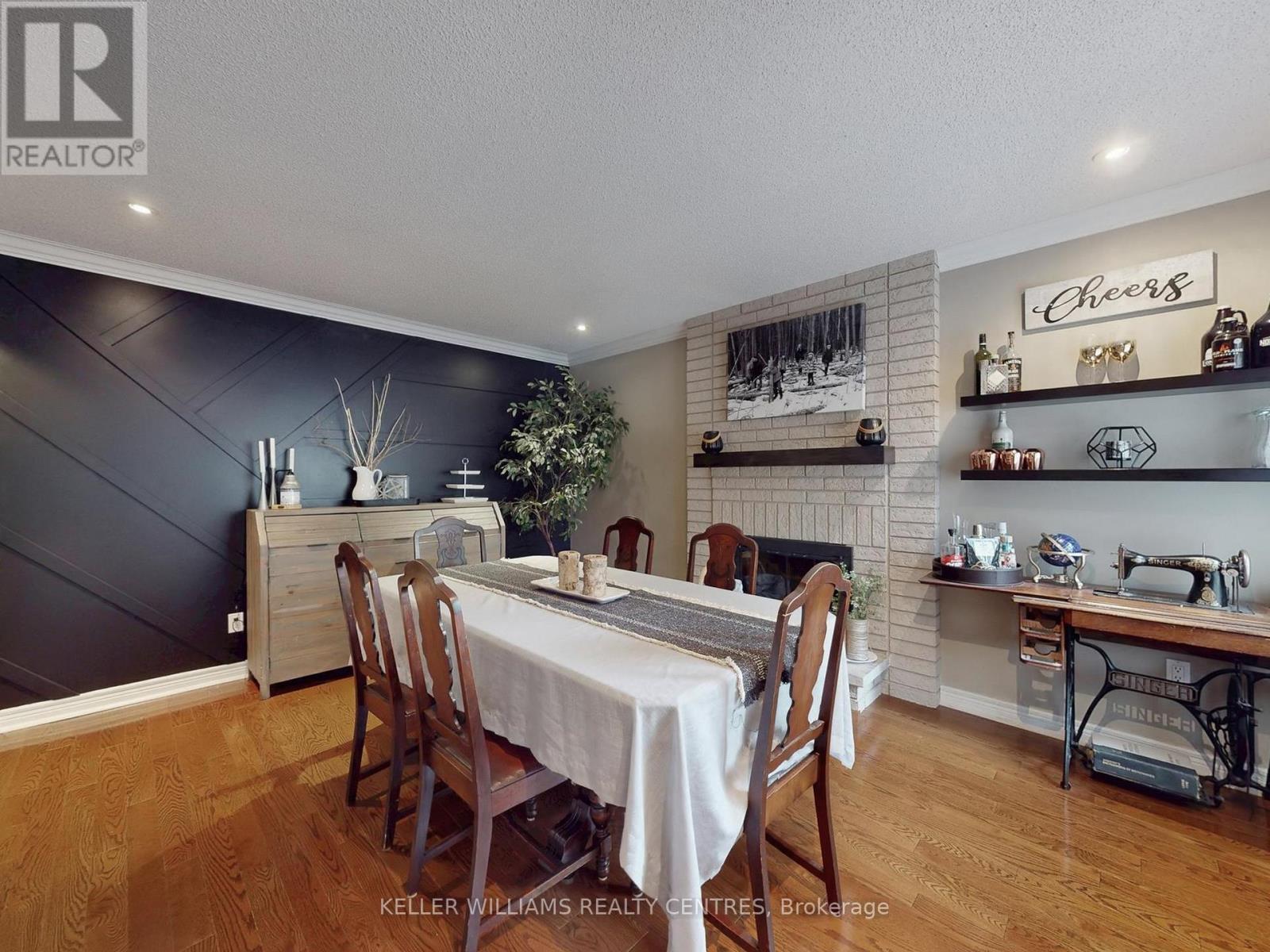 151 Rhodes Circle, Newmarket, Ontario  L3X 1V2 - Photo 9 - N12506958