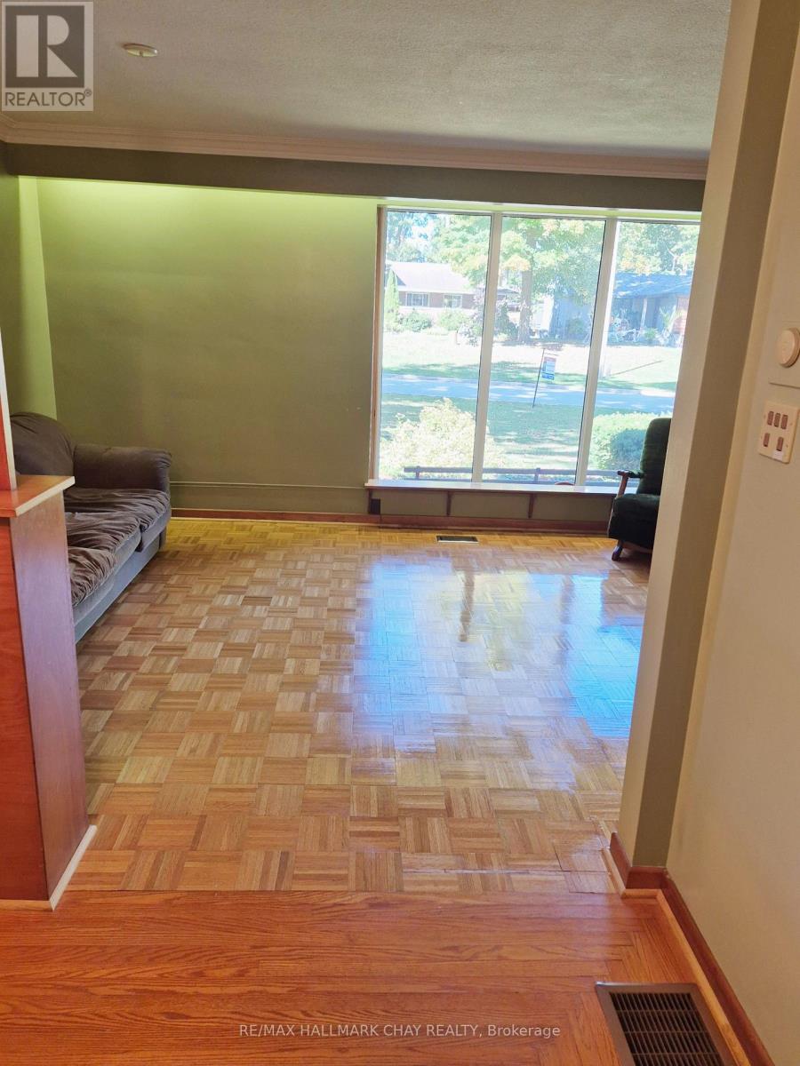 1005 Ingram Crescent, Midland, Ontario  L4R 4E9 - Photo 5 - S12506650