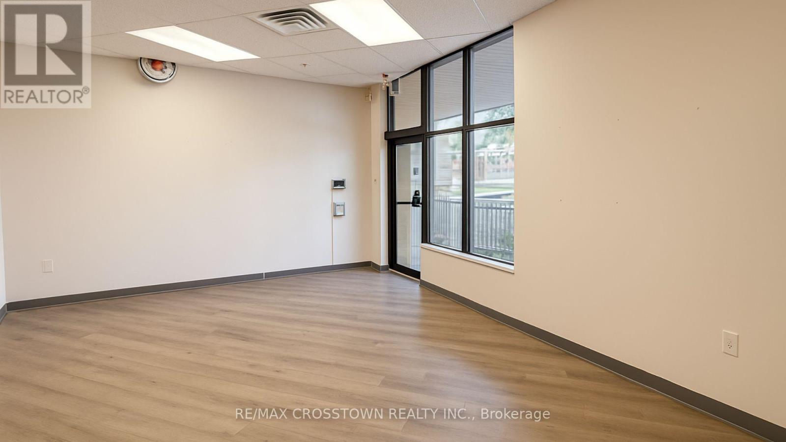 Unit 6 - 353 Anne Street N, Barrie (Sunnidale), Ontario  L4N 7Z9 - Photo 2 - S12506698