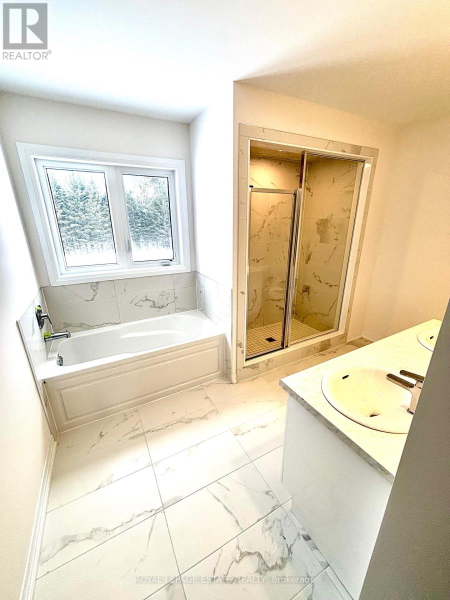 3028 Sandy Acres Avenue, Severn, Ontario L3V 8P8 - Photo 11 - S12496674