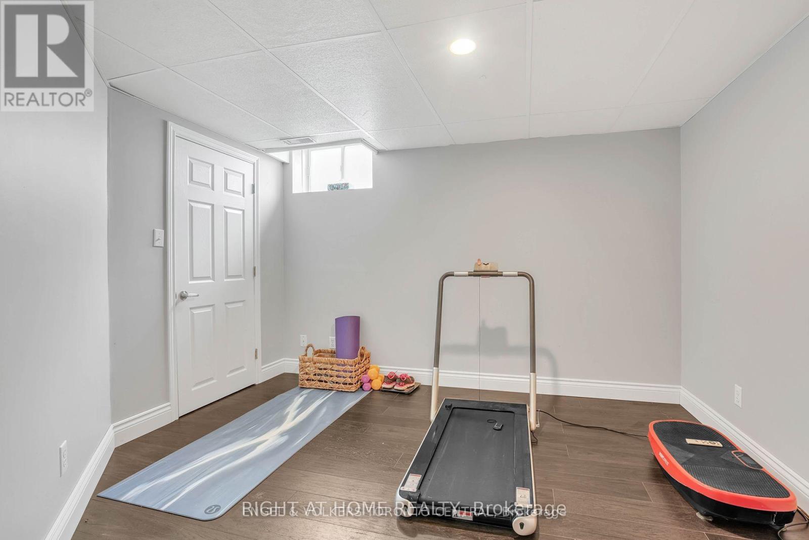 316 Country Lane, Barrie, Ontario  L4N 5Z6 - Photo 5 - S12506156