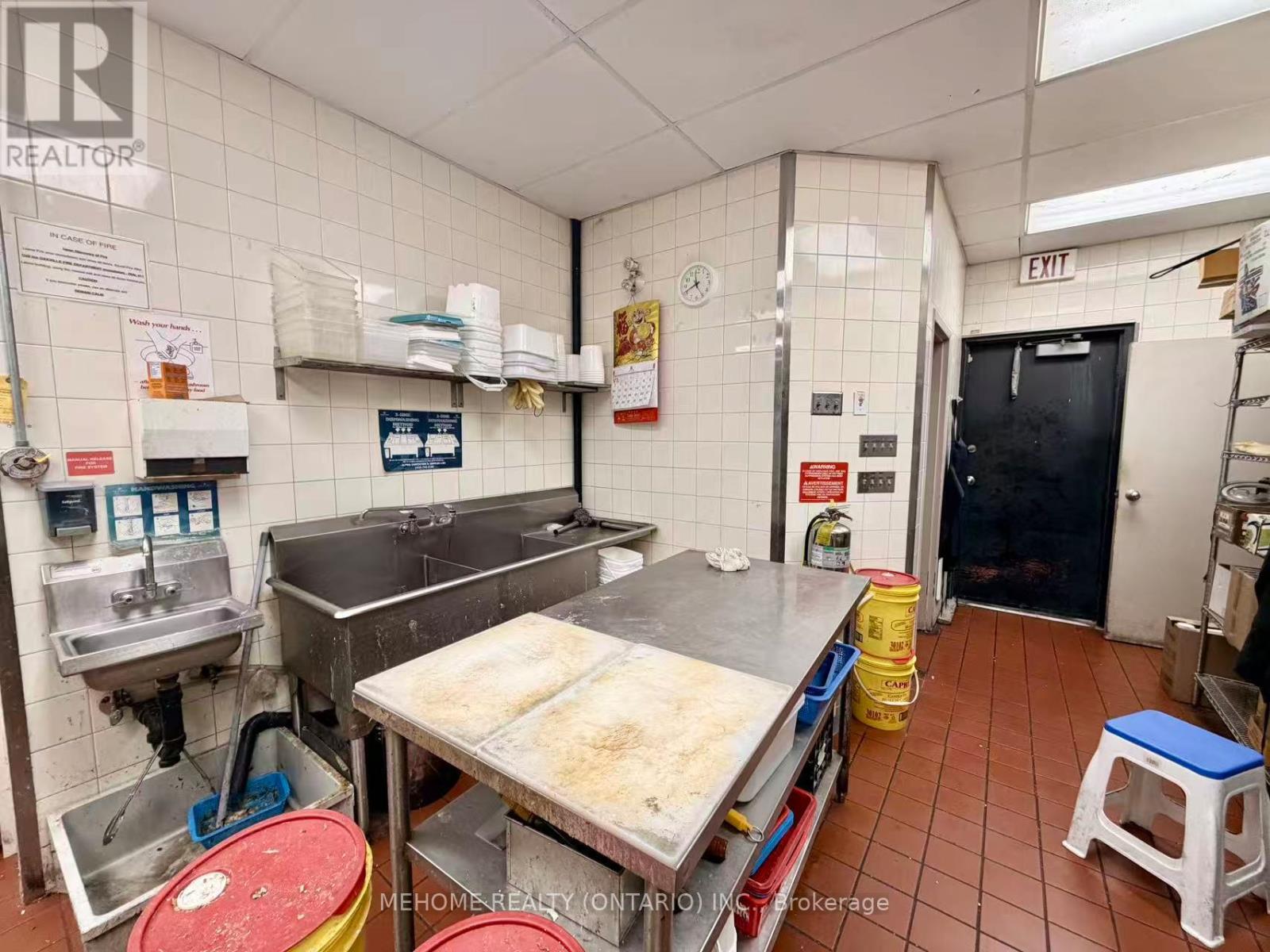 630 Ford Drive, Oakville, Ontario  L6J 7V7 - Photo 15 - W12506190