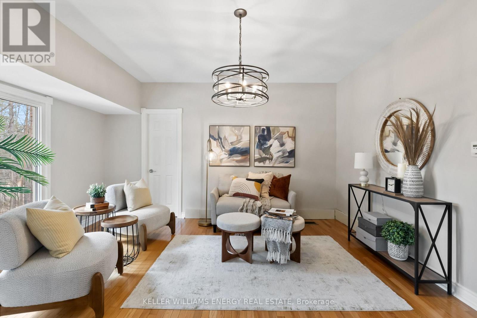 16262 Mccowan Road, Whitchurch-Stouffville, Ontario  L4A 2T2 - Photo 5 - N12465922