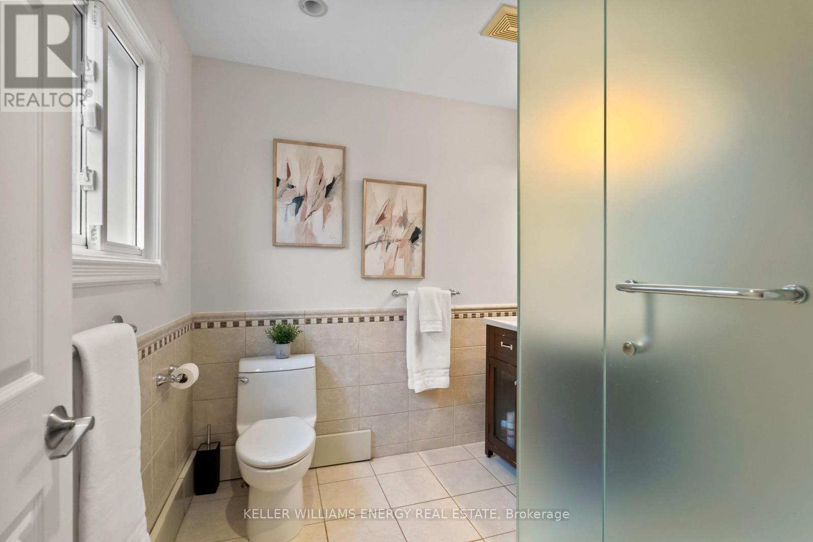 16262 Mccowan Road, Whitchurch-Stouffville, Ontario  L4A 2T2 - Photo 14 - N12465922