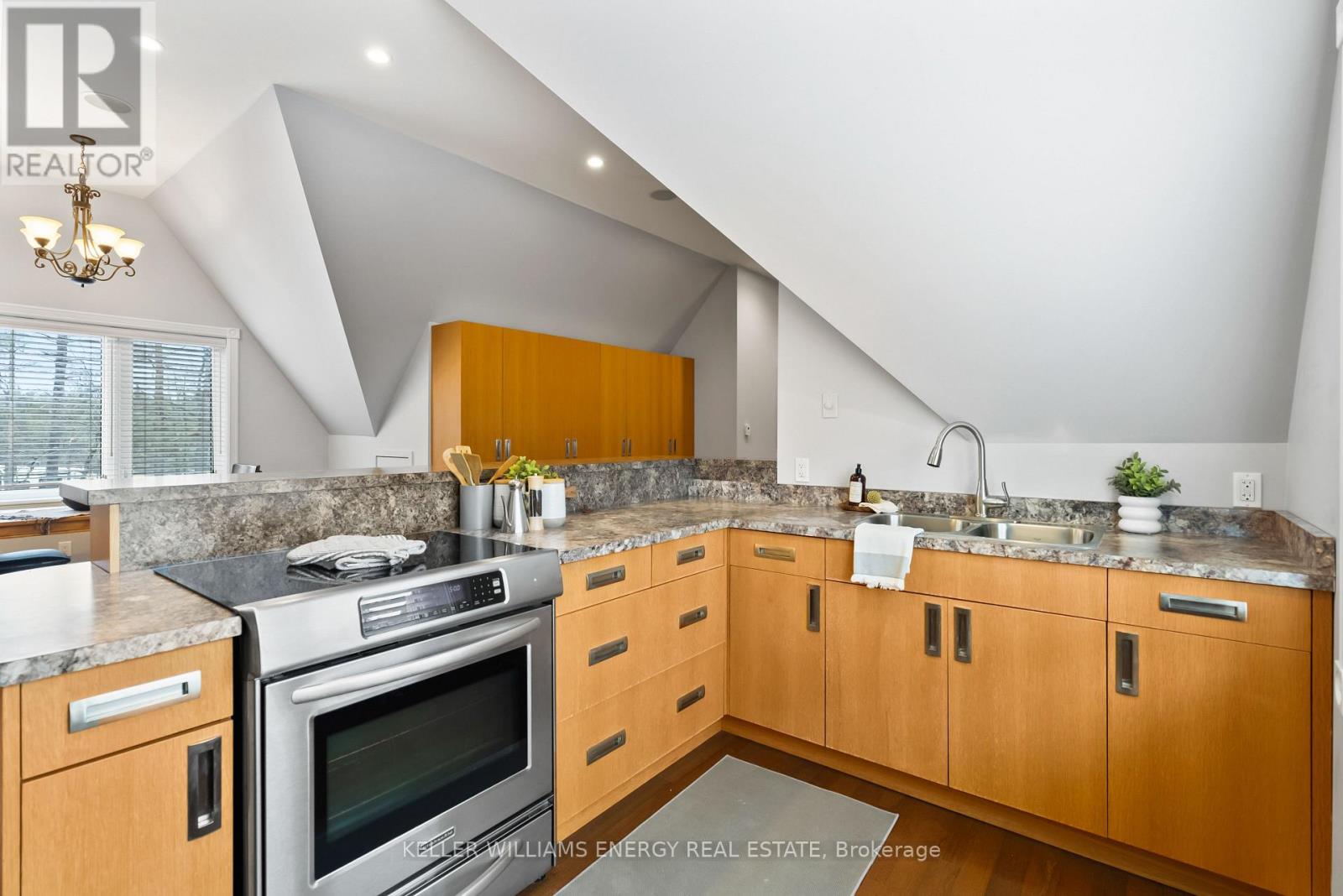 16262 Mccowan Road, Whitchurch-Stouffville, Ontario  L4A 2T2 - Photo 28 - N12465922