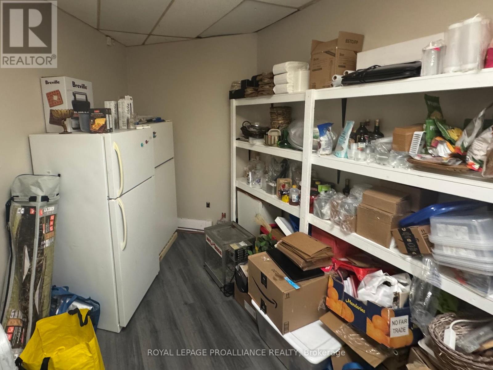 48 King Street Nw, Quinte West, Ontario  K8V 3V8 - Photo 6 - X12446440