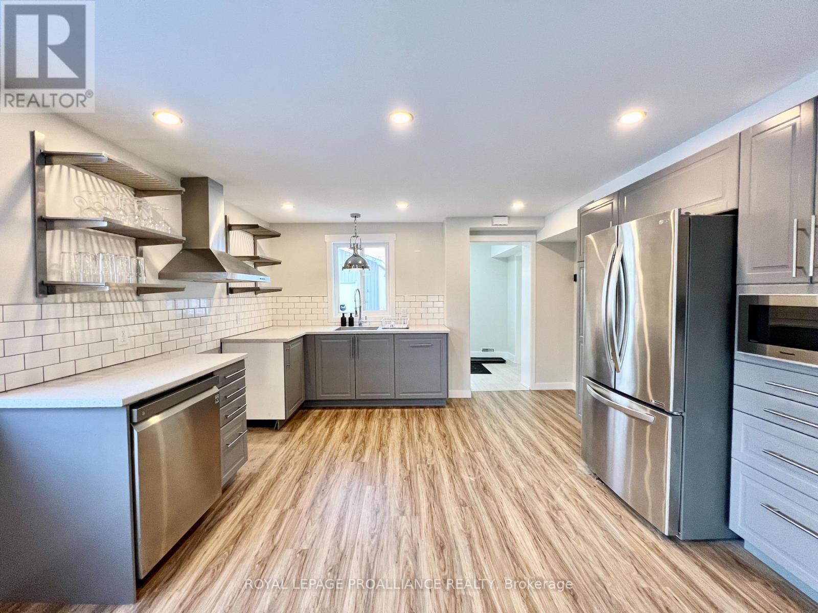 51 Reddick Street, Prince Edward County, Ontario K8N 0L5 - Photo 8 - X12503430