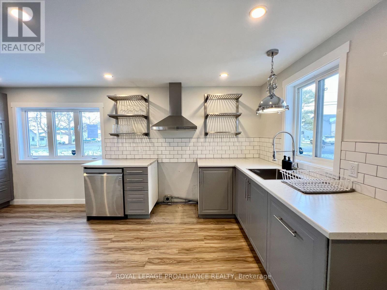 51 Reddick Street, Prince Edward County, Ontario K8N 0L5 - Photo 9 - X12503430