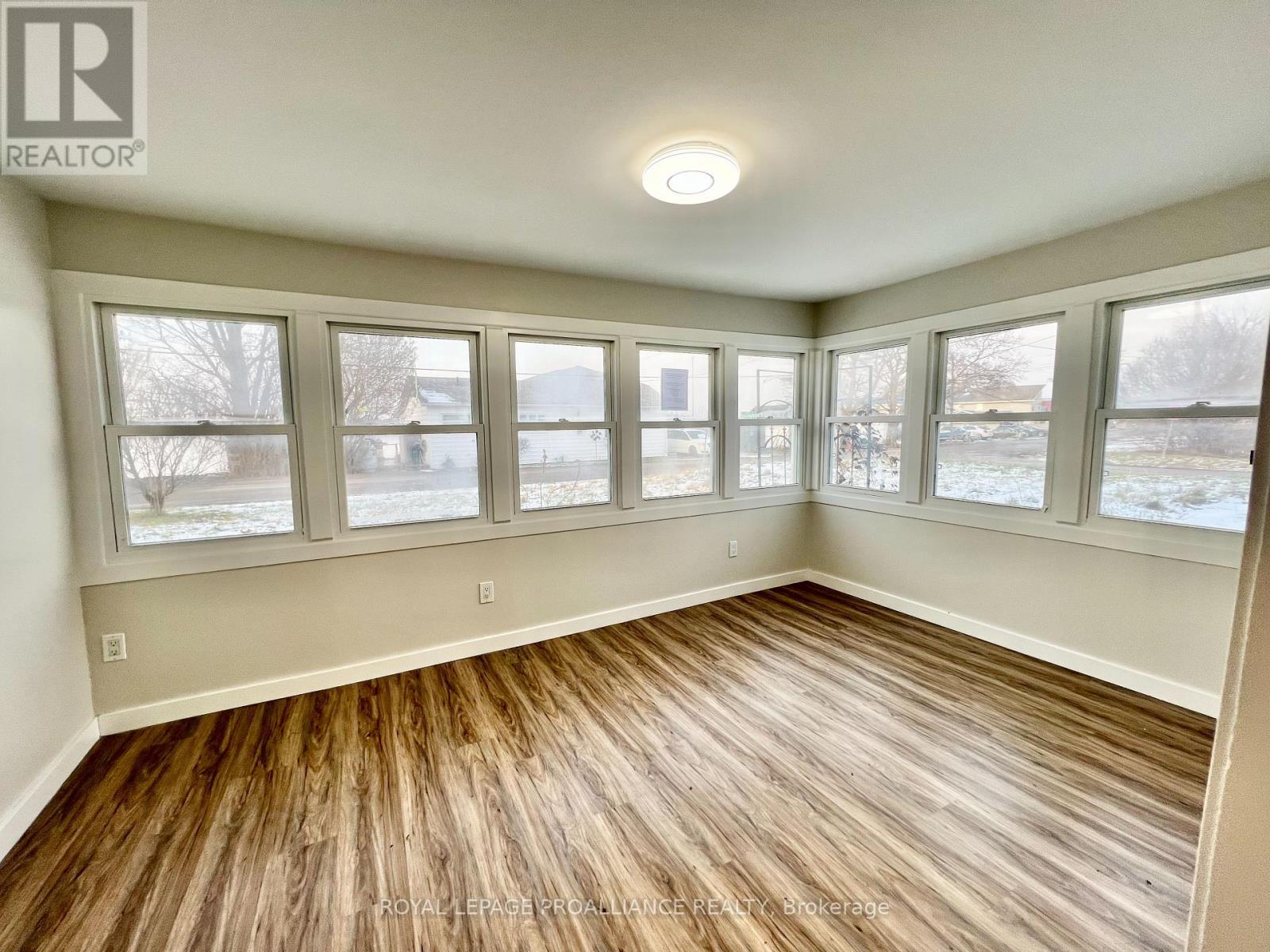 51 Reddick Street, Prince Edward County, Ontario K8N 0L5 - Photo 13 - X12503430