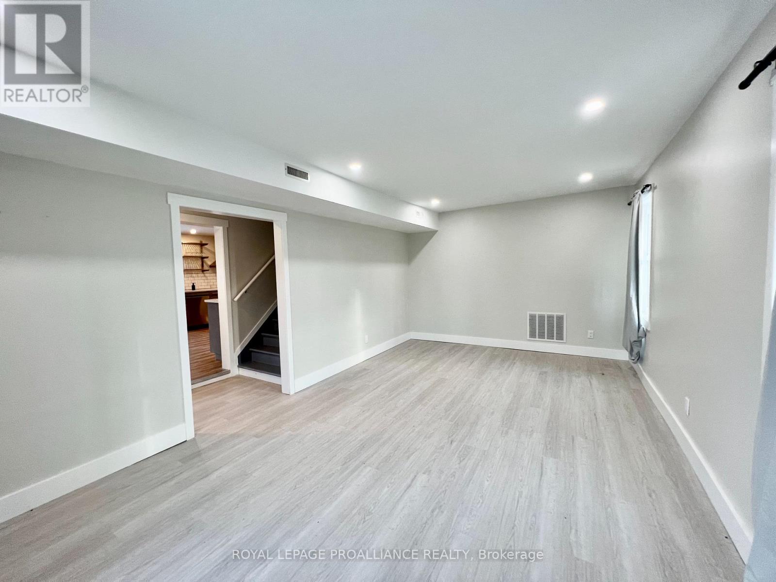 51 Reddick Street, Prince Edward County, Ontario K8N 0L5 - Photo 5 - X12503430