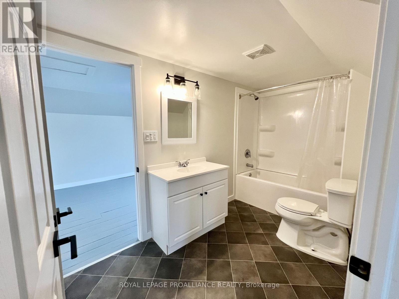 51 Reddick Street, Prince Edward County, Ontario K8N 0L5 - Photo 21 - X12503430