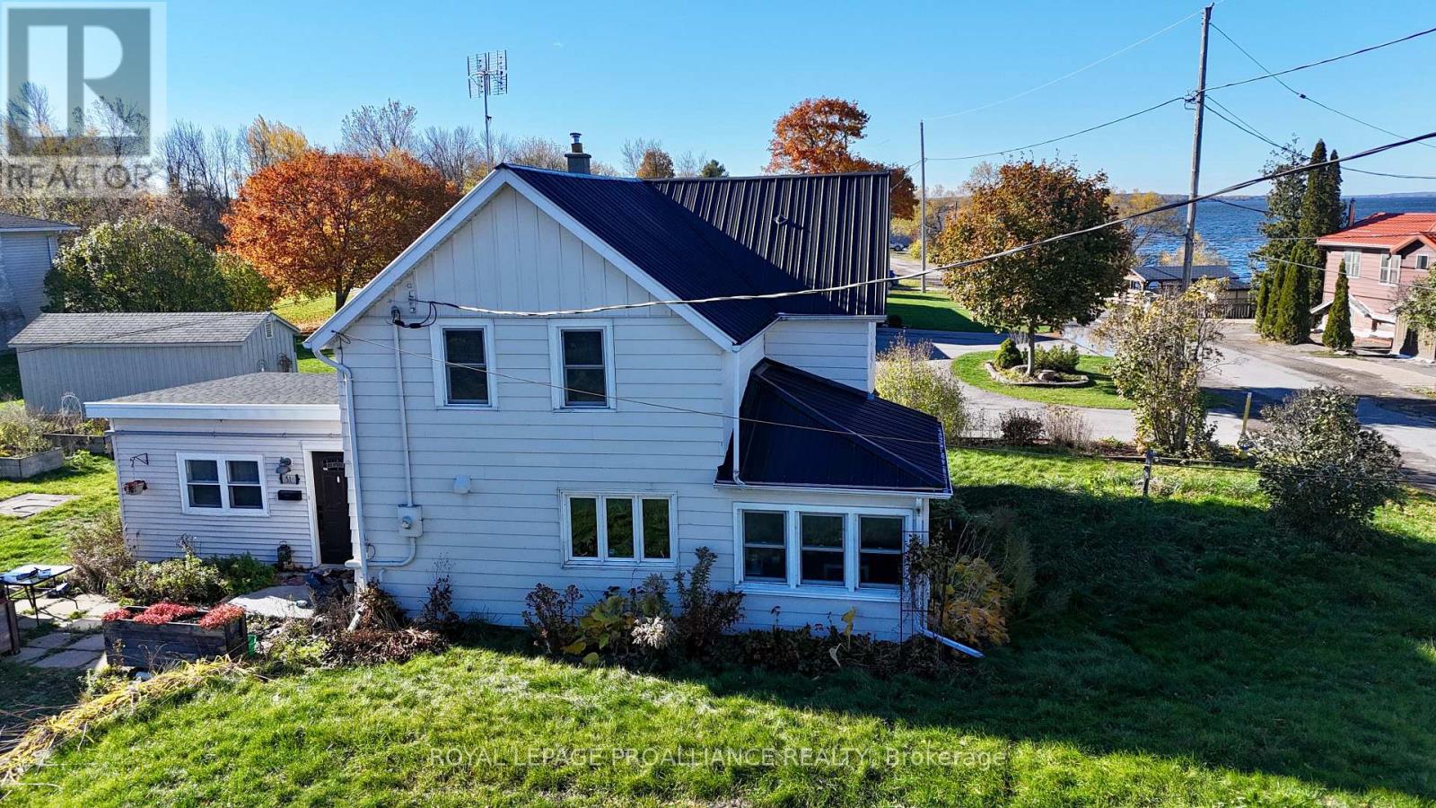 51 Reddick Street, Prince Edward County, Ontario K8N 0L5 - Photo 2 - X12503430