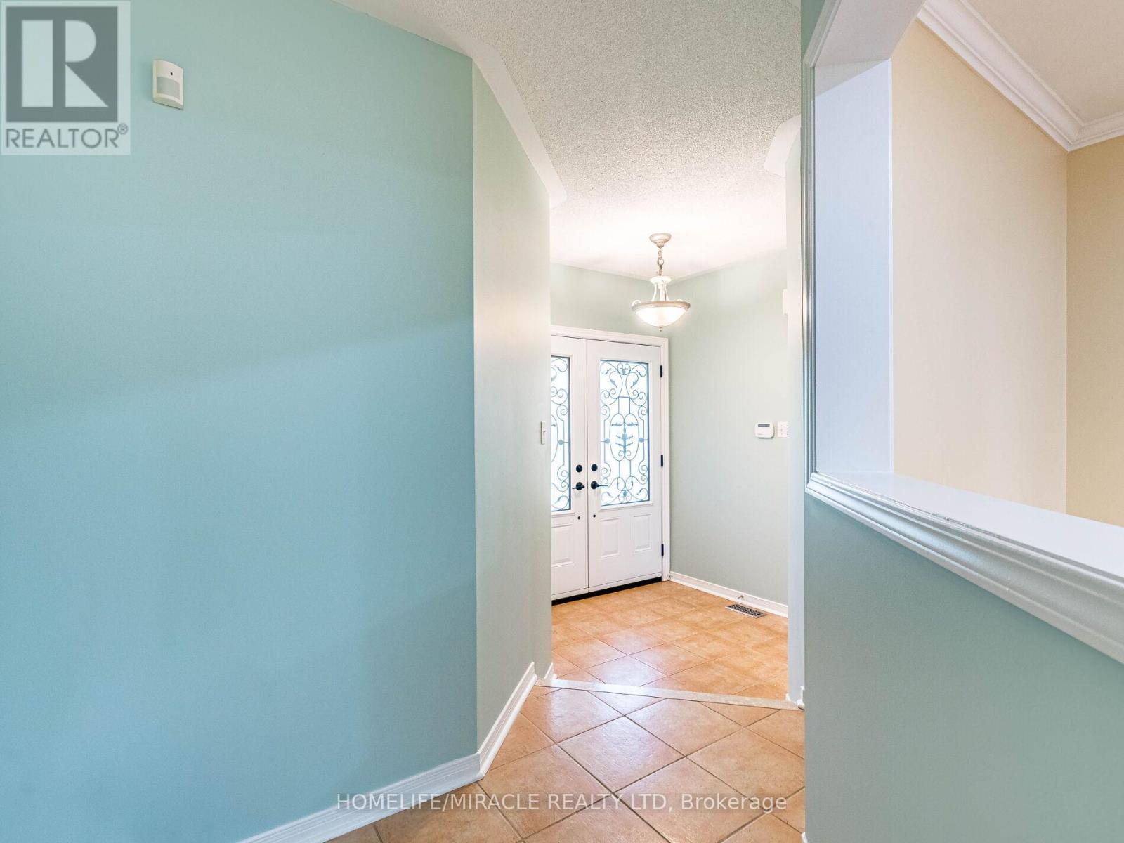 55 Native Landing, Brampton (Fletcher's Creek Village), Ontario  L6X 5A7 - Photo 10 - W12374499