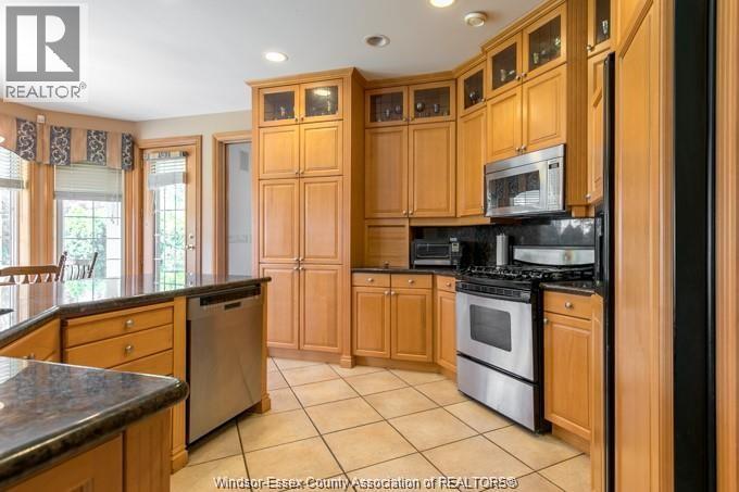 303 Shoreview Circle, Windsor, Ontario  N8P 1M7 - Photo 6 - 25027952